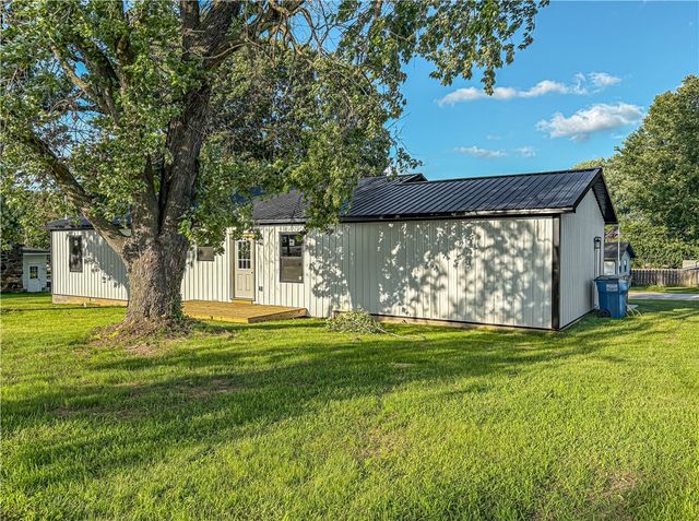 180 Creekview Road, Harrison, AR 72601