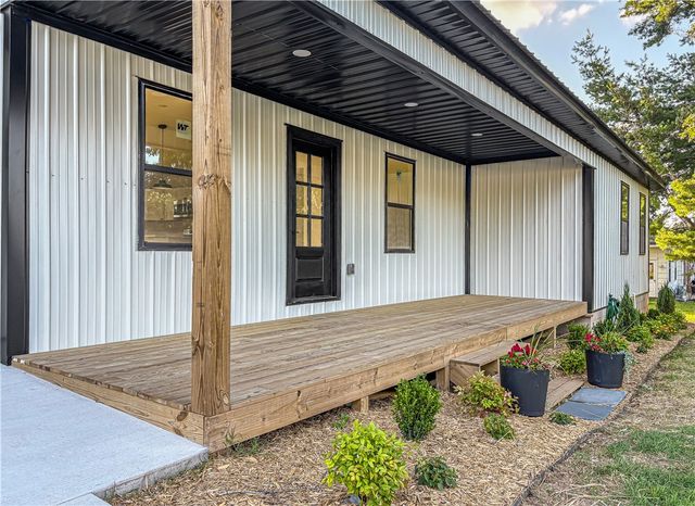 180 Creekview Road, Harrison, AR 72601