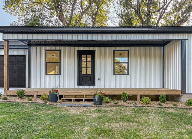 180 Creekview Road, Harrison, AR 72601
