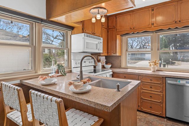 5308 Windsor Avenue, Edina, MN 55436