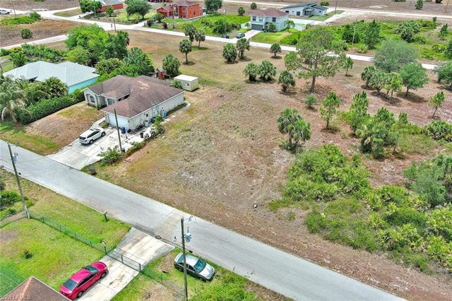 914 Mercury AVE S, Lehigh Acres, FL 33974