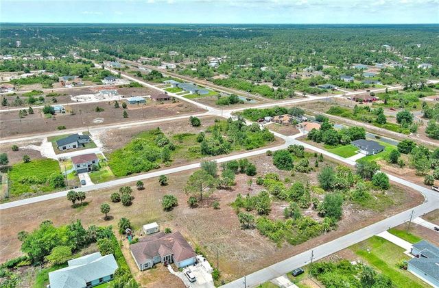 914 Mercury AVE S, Lehigh Acres, FL 33974