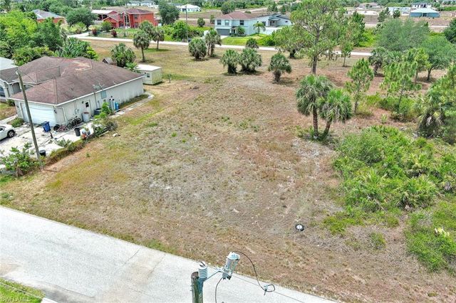 914 Mercury AVE S, Lehigh Acres, FL 33974