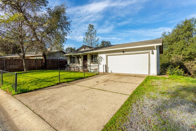 2390 Walton Avenue, Shasta Lake, CA 96019