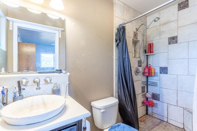 2390 Walton Avenue, Shasta Lake, CA 96019