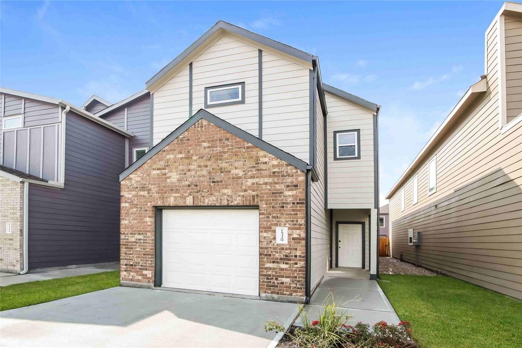 15329 Estrella East, Houston, TX 77073