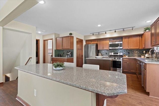 914 Durango DRIVE, Hartford, WI 53027