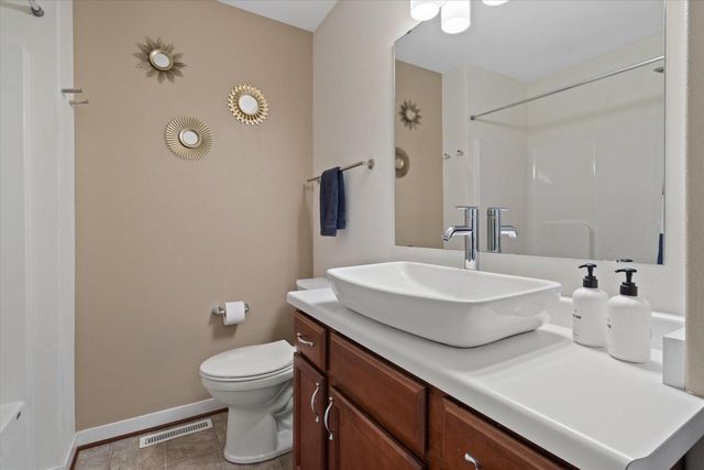 914 Durango DRIVE, Hartford, WI 53027