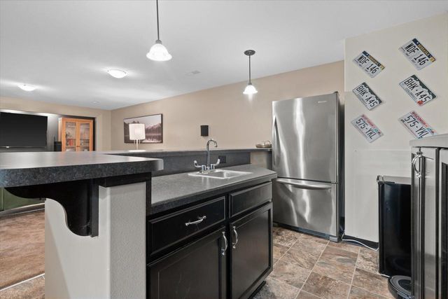 914 Durango DRIVE, Hartford, WI 53027