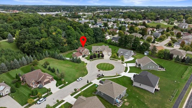 914 Durango DRIVE, Hartford, WI 53027