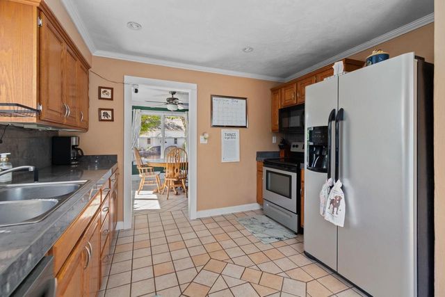 834 W GRANT STREET, Appleton, WI 54914