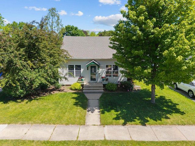 834 W GRANT STREET, Appleton, WI 54914