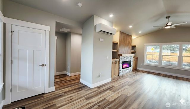 337 Mount Olympus Avenue SE, Ocean Shores, WA 98569