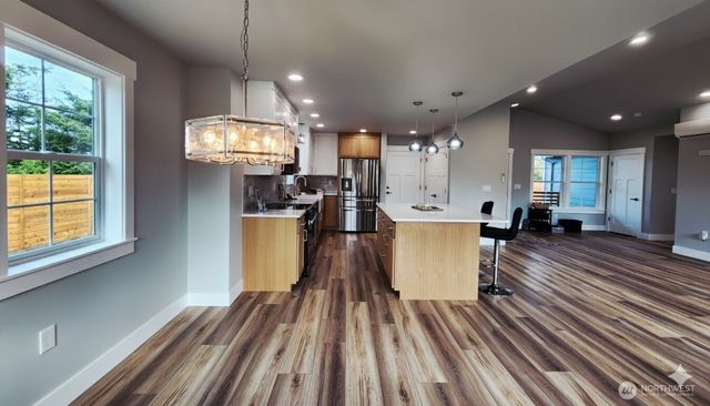 337 Mount Olympus Avenue SE, Ocean Shores, WA 98569