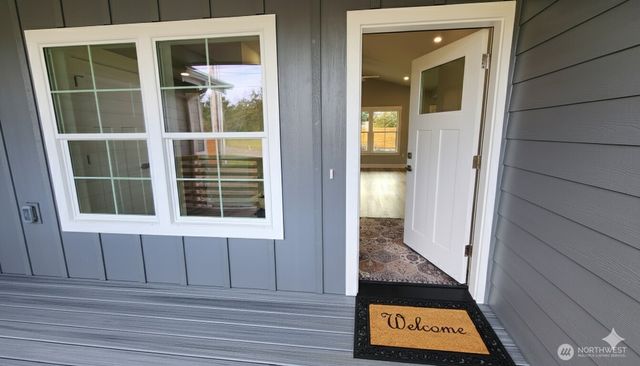 337 Mount Olympus Avenue SE, Ocean Shores, WA 98569