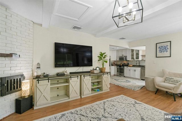 265 Jefferson Avenue, Cresskill, NJ 07626
