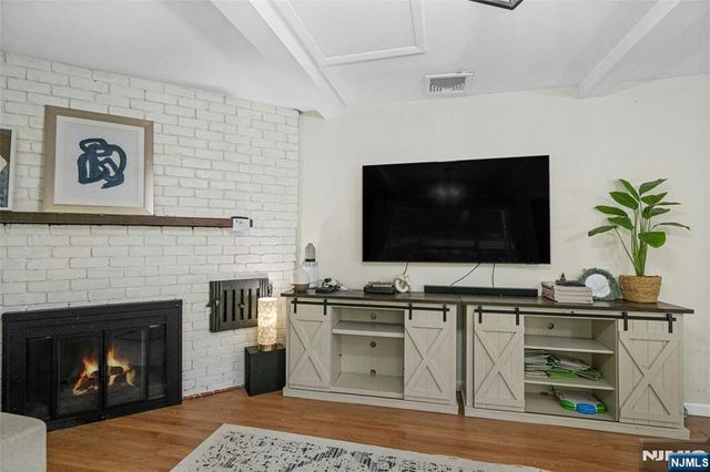 265 Jefferson Avenue, Cresskill, NJ 07626