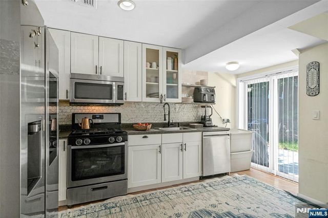 265 Jefferson Avenue, Cresskill, NJ 07626