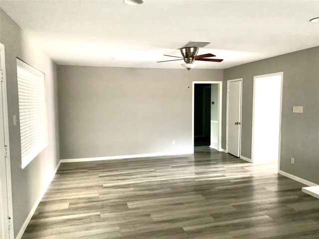 7414 Carew Street, Houston, TX 77074