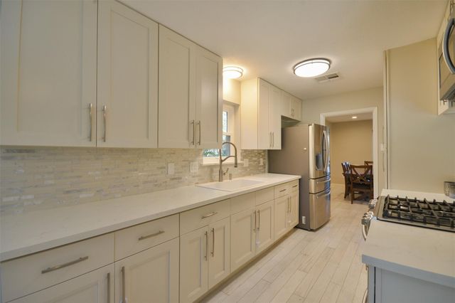 1420 Sweet Gum Lane, Houston, TX 77339