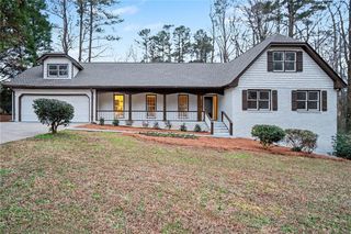 5464 Breathitt Drive SW, Lilburn, GA 30047