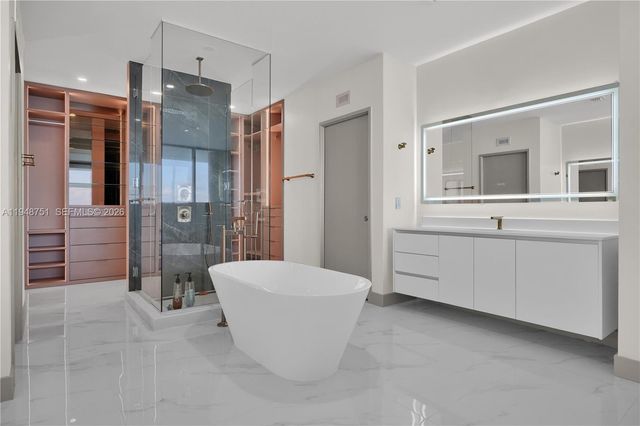 700 NE 24 Ph5801 PH5801, Miami, FL 33137