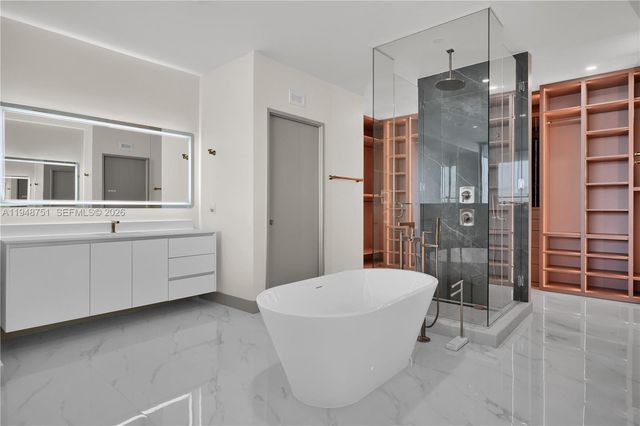 700 NE 24 Ph5801 PH5801, Miami, FL 33137