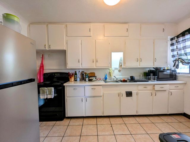 400 63rd Street NW, Albuquerque, NM 87105