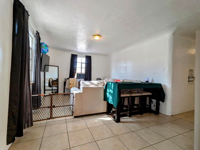 400 63rd Street NW, Albuquerque, NM 87105