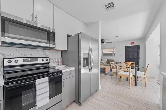 1469 NW 10th St, Dania Beach, FL 33004