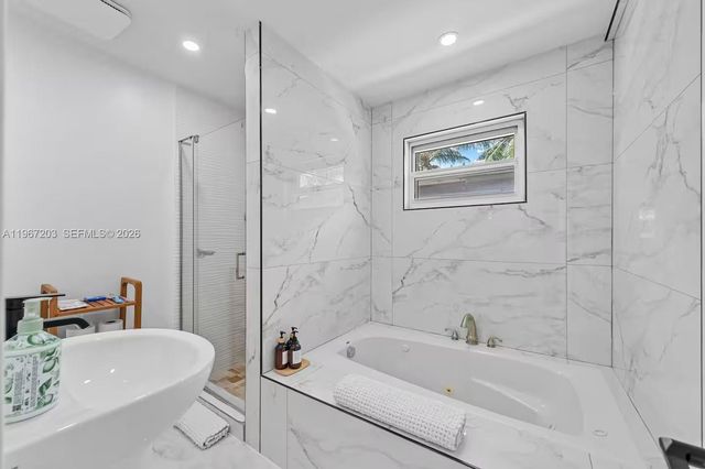 1469 NW 10th St, Dania Beach, FL 33004