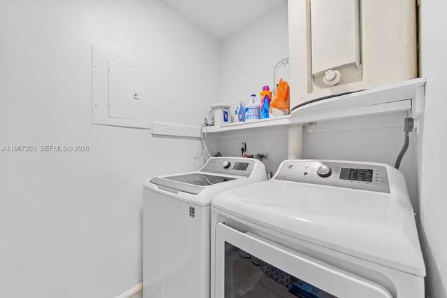 1469 NW 10th St, Dania Beach, FL 33004