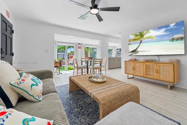 1469 NW 10th St, Dania Beach, FL 33004