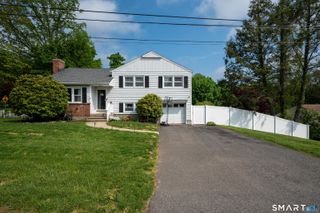 2 Berkshire Drive, Danbury, CT 06811