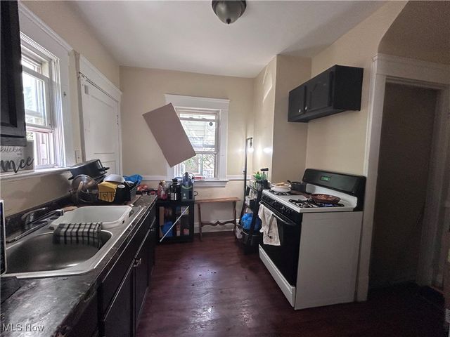 9814 Dunlap Avenue, Cleveland, OH 44105