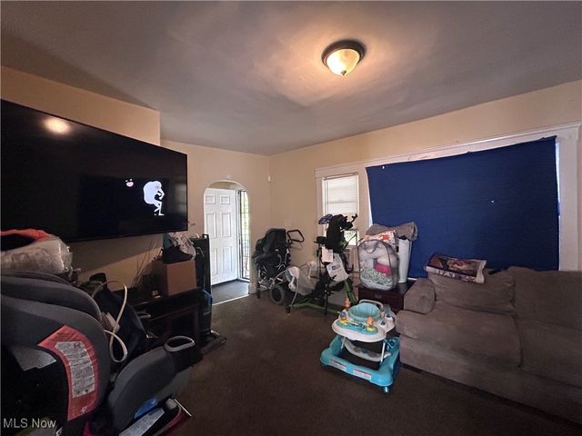 9814 Dunlap Avenue, Cleveland, OH 44105