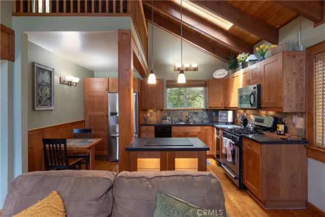 26637 Lake Forest Drive, Twin Peaks, CA 92391