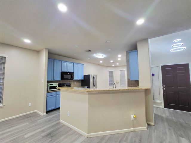 7334 Jacobs Well Drive, Richmond, TX 77407