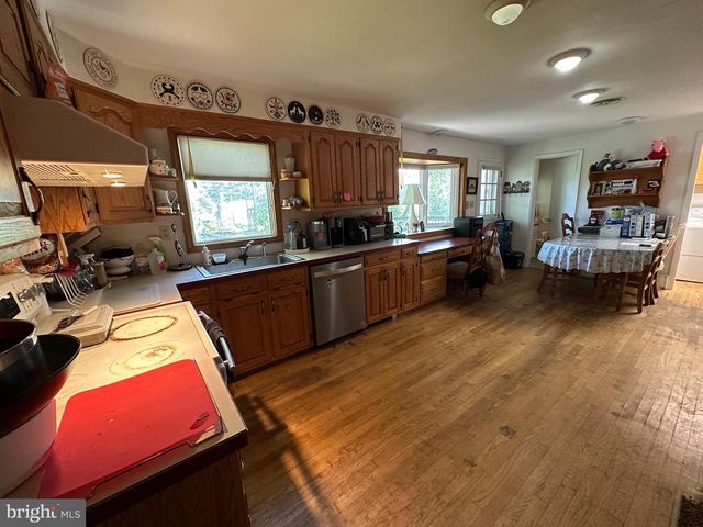 296 OVERHILL DRIVE, Chambersburg, PA 17202