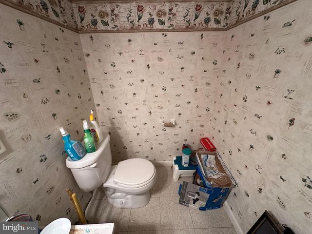 296 OVERHILL DRIVE, Chambersburg, PA 17202