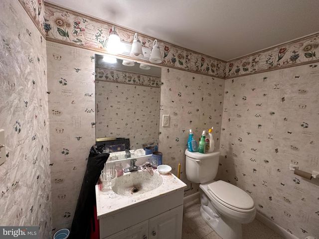 296 OVERHILL DRIVE, Chambersburg, PA 17202