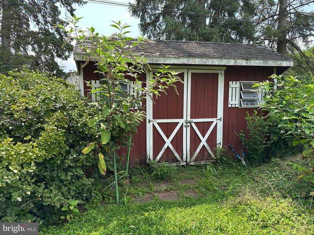 296 OVERHILL DRIVE, Chambersburg, PA 17202