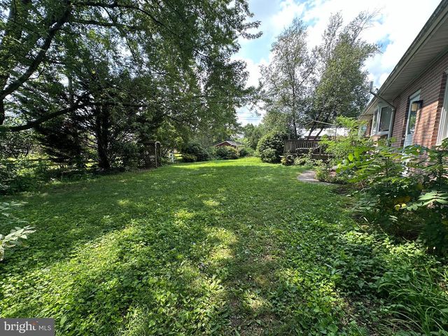 296 OVERHILL DRIVE, Chambersburg, PA 17202
