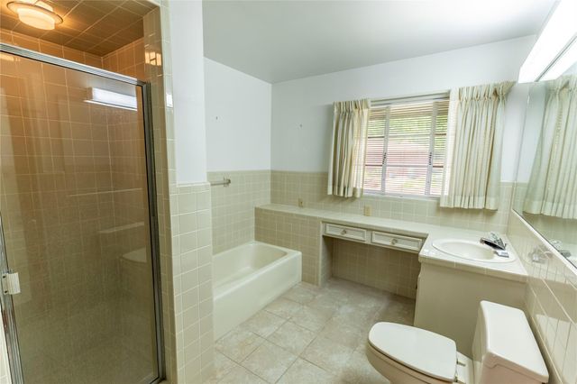 322 E O'bryant Street, Bellville, TX 77418