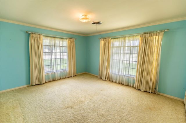 322 E O'bryant Street, Bellville, TX 77418