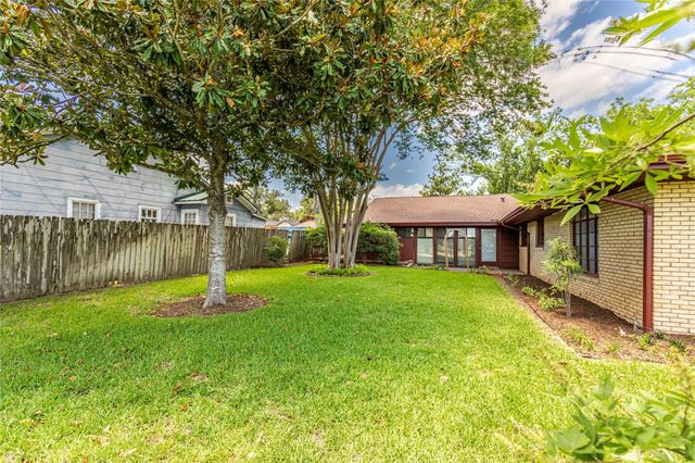 322 E O'bryant Street, Bellville, TX 77418