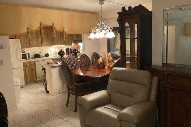 334 Pine Ridge Circle C-1, Greenacres, FL 33463