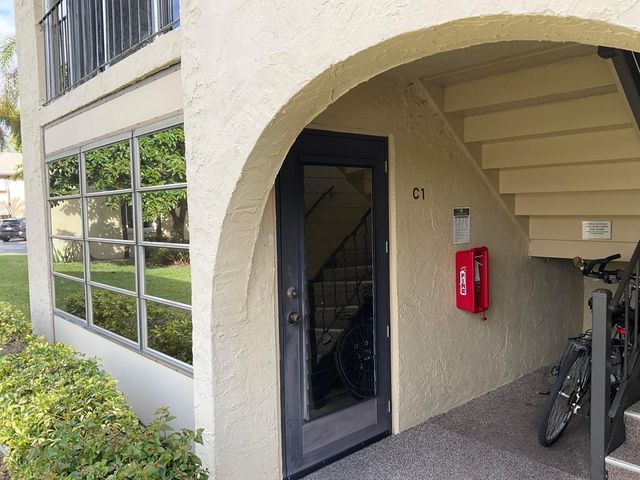 334 Pine Ridge Circle C-1, Greenacres, FL 33463