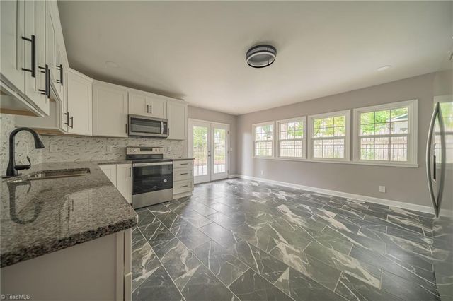 415 Ford Street, Lexington, NC 27292