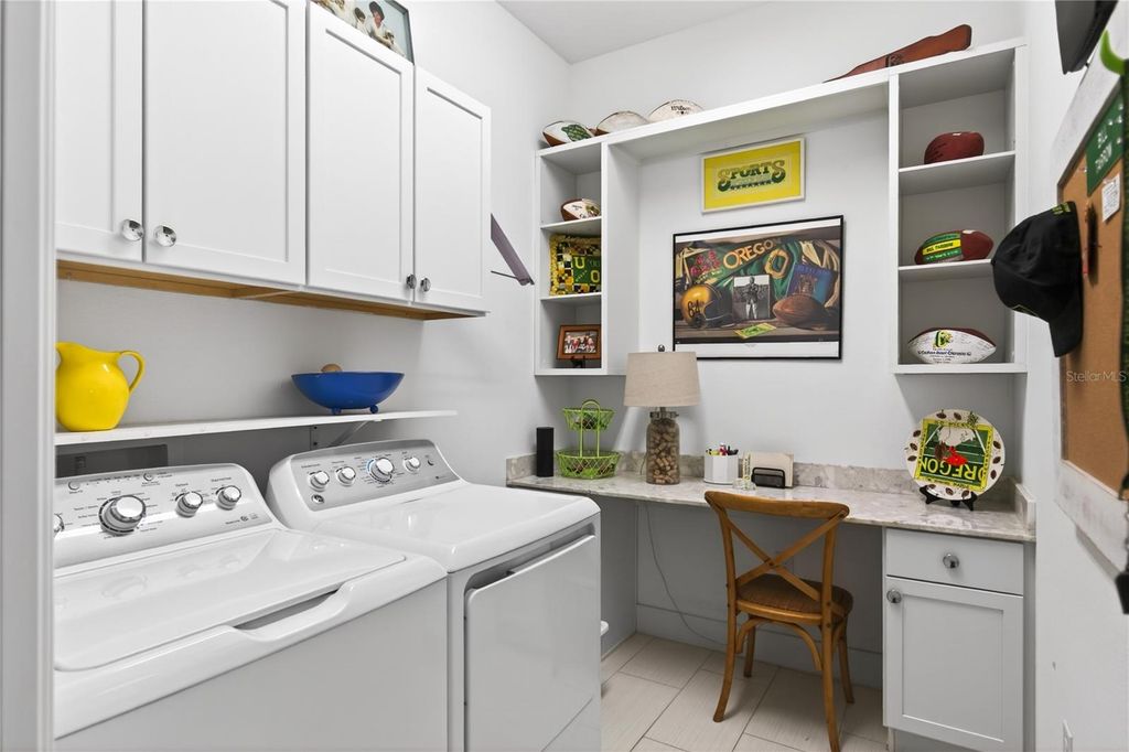 Image 20 of property listing at 2440 PAWTUCKET PASS, Mount Dora, FL 32757